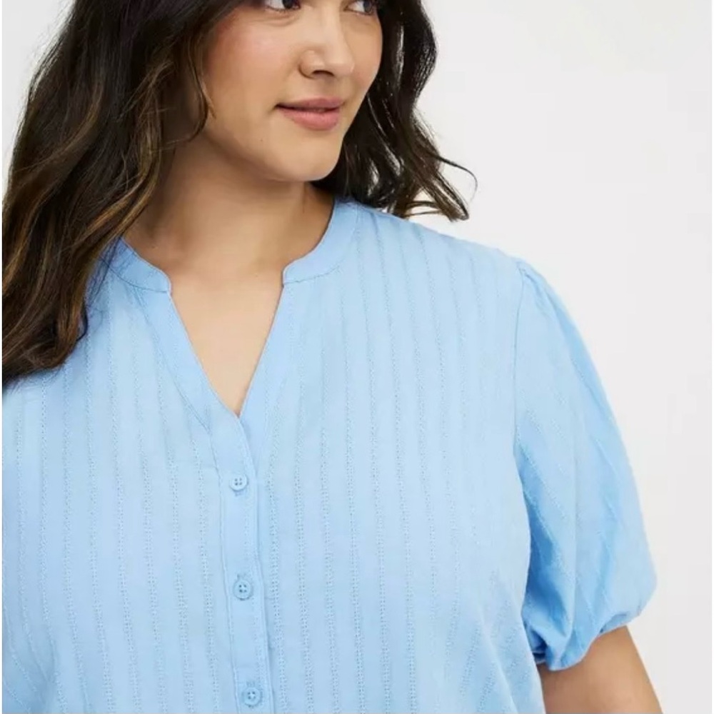 TORRID 00 0X XL Puff Sleeve Button Front Top Placid Blue NWT R $46 - Picture 9 of 12